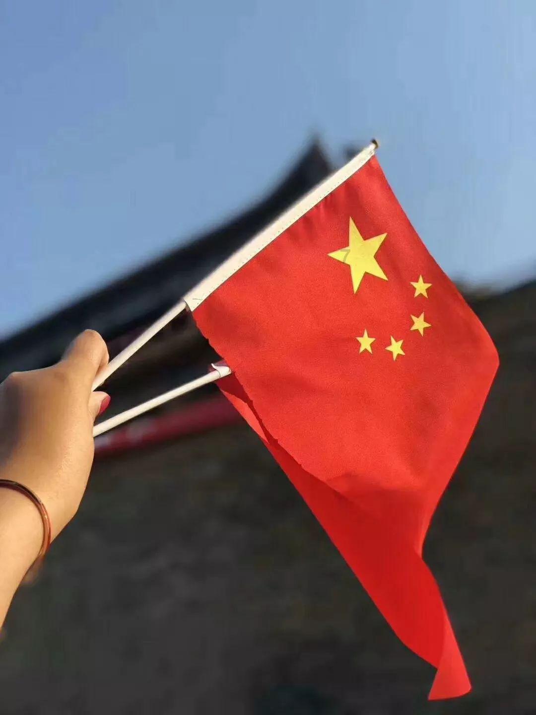 震惊！真实事件改编！靠吃人肉才能生存下来!网友竟然表示理解