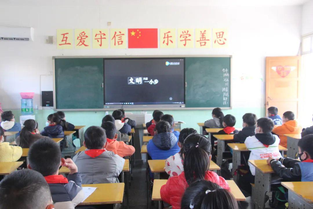 卡通汽车涂颜色