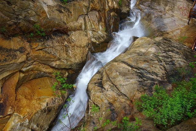 贵州乌江寨旅游度假区夜间文化和旅游消费集聚区简介
