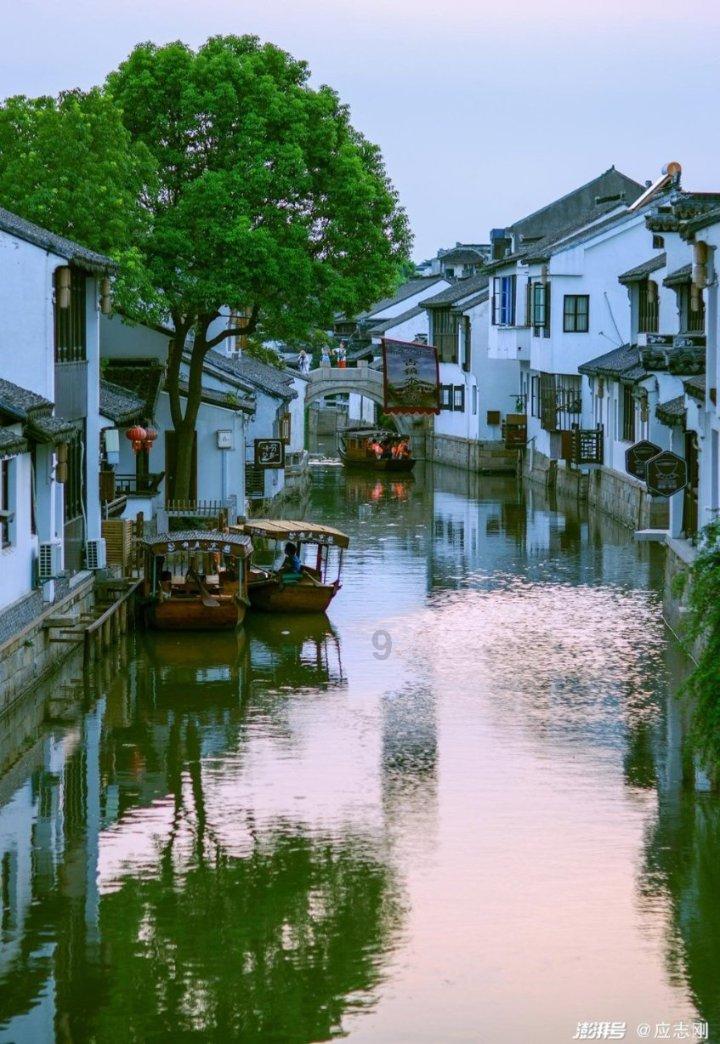 老旧废弃楼房逃脱3